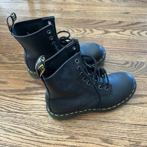 Dr. Martens 1460 W lace up black nappa leather boot, like new, size 5W